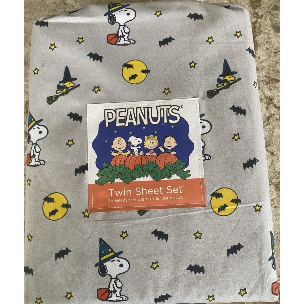 New Berkshire Peanuts Snoopy Halloween TWIN Sheet Set Gray Bats Stars Moons